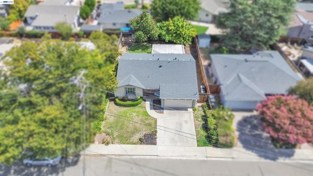 1400 Wagoner Dr, Livermore, CA 94550