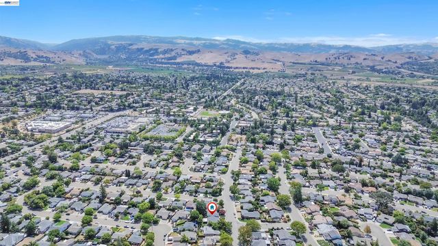 1400 Wagoner Dr, Livermore, CA 94550