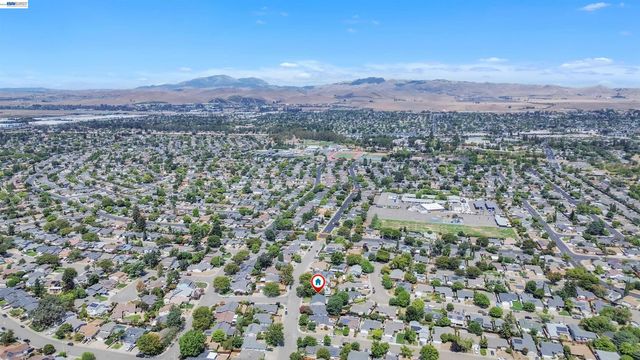 1400 Wagoner Dr, Livermore, CA 94550