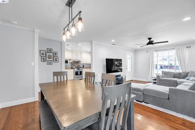 1400 Wagoner Dr, Livermore, CA 94550