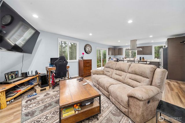 1101 Stavis Drive NW, Seabeck, WA 98380