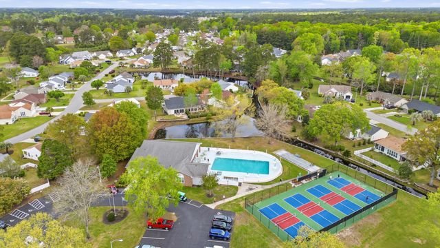 5201 Sweetwater Blvd, Murrells Inlet, SC 29576