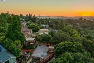 25444 University Ct, Hayward, CA 94542