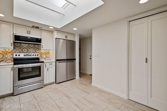 840 E Placita Del Mirador, Tucson, AZ 85718