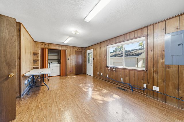 208 Calloway Avenue, Sherwood, AR 72120