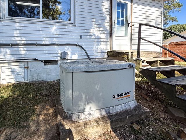 208 Calloway Avenue, Sherwood, AR 72120