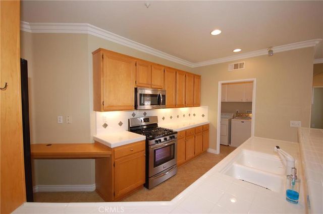 117 Islington, Irvine, CA 92620
