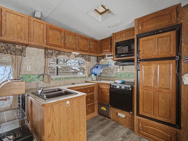 9 Sampson Road, Orwell, VT 05760