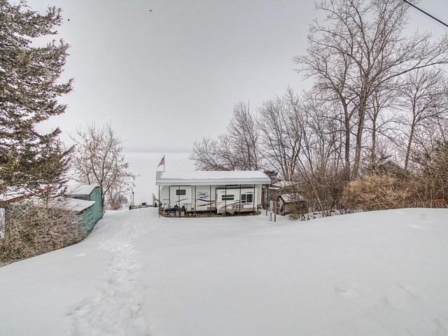 9 Sampson Road, Orwell, VT 05760