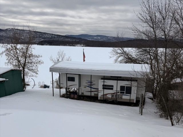 9 Sampson Road, Orwell, VT 05760