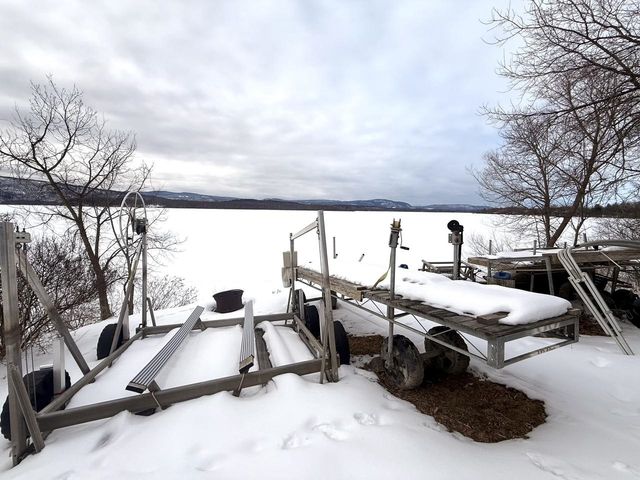 9 Sampson Road, Orwell, VT 05760