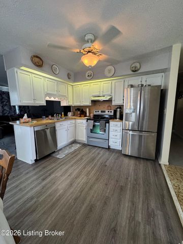 116 Rosebank Ct, Louisville, KY 40118