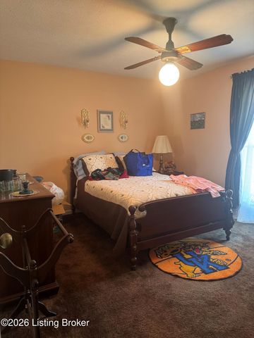 116 Rosebank Ct, Louisville, KY 40118