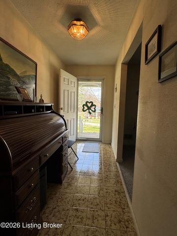 116 Rosebank Ct, Louisville, KY 40118