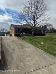 116 Rosebank Ct, Louisville, KY 40118