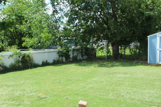 14843 Green Valley Drive, Balch Springs, TX 75180
