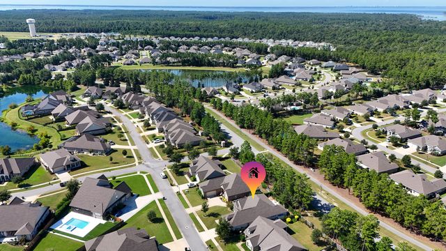 500 Meadow Lake Dr Drive, Freeport, FL 32439