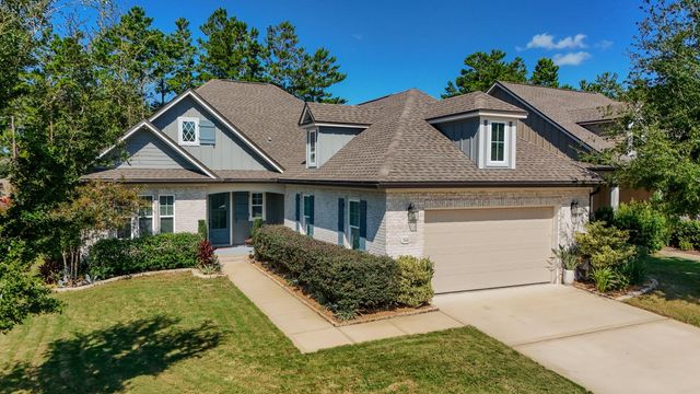 500 Meadow Lake Dr Drive, Freeport, FL 32439