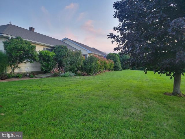 223 SHIRLEY RD, Elmer, NJ 08318