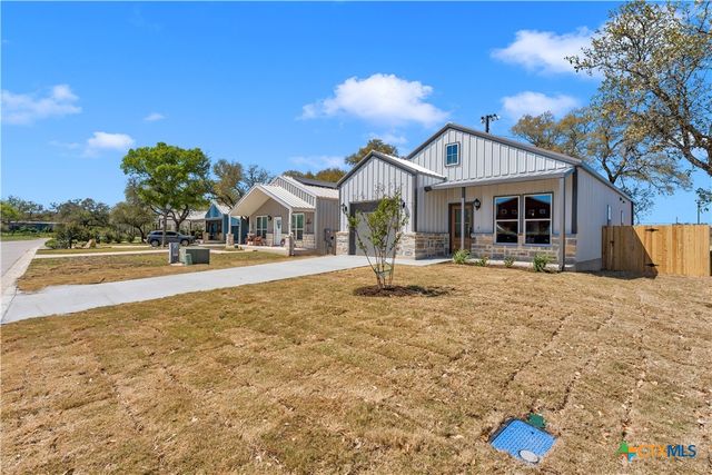 249 Western Avenue, Bertram, TX 78605