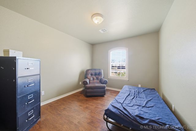 18777 S Birch Hollow Way, Claremore, OK 74017