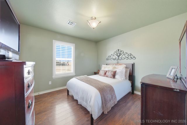 18777 S Birch Hollow Way, Claremore, OK 74017