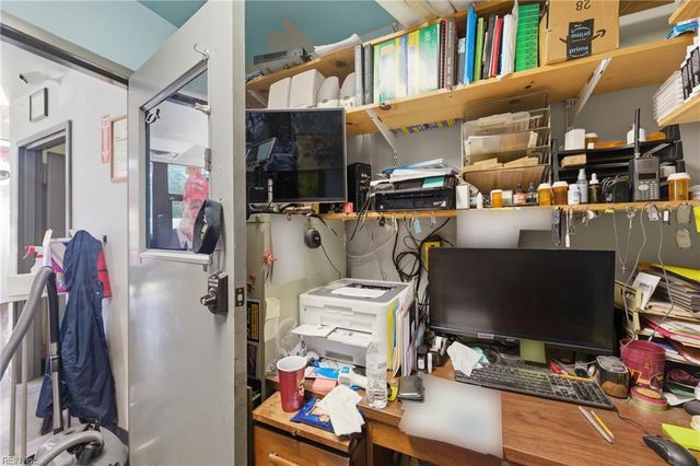 6219 George Washington Memorial HWY, Yorktown, VA 23692