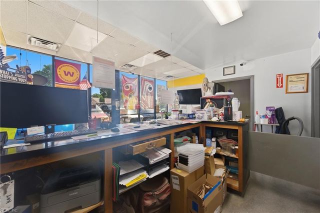 6219 George Washington Memorial HWY, Yorktown, VA 23692