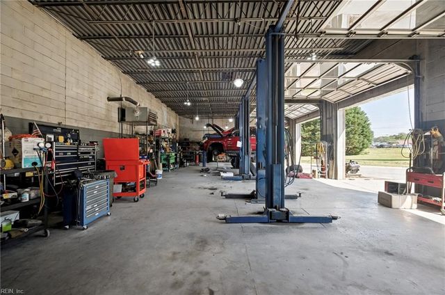 6219 George Washington Memorial HWY, Yorktown, VA 23692