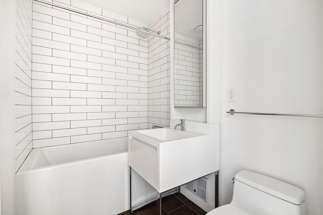 15 William St Apt 10H, New York City, NY 10005