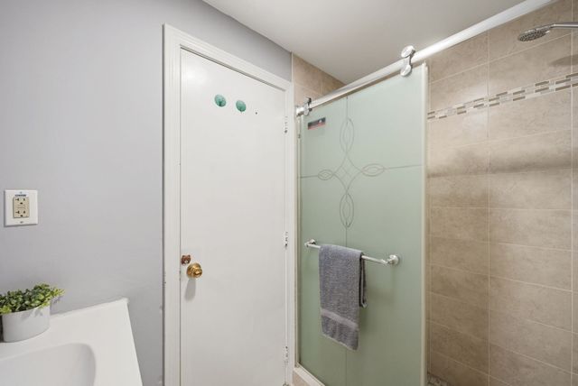 67 Decatur St 67, Arlington, MA 02474