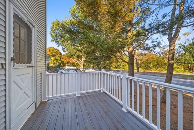 67 Decatur St 67, Arlington, MA 02474