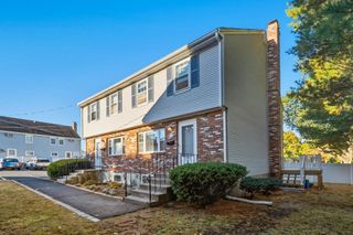 67 Decatur St 67, Arlington, MA 02474