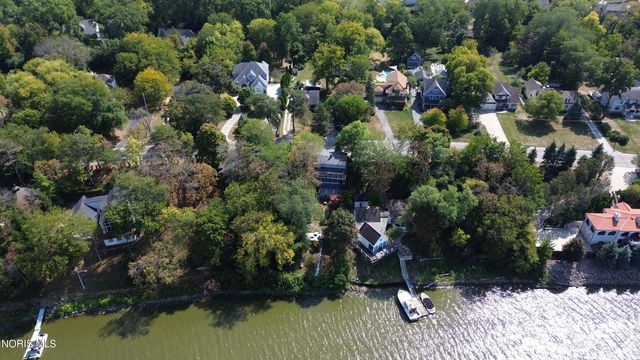 28965 E River Road, Perrysburg, OH 43551