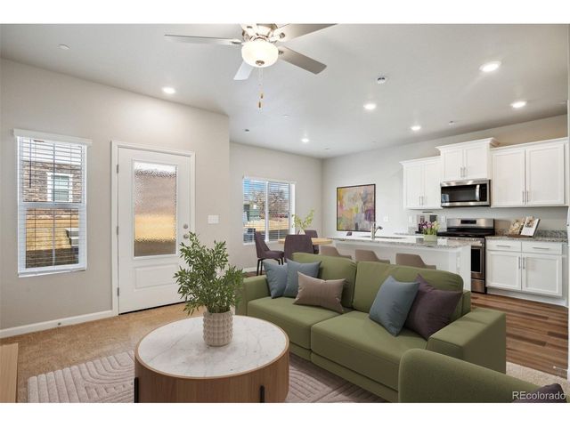 155 Robin Rd, Johnstown, CO 80534