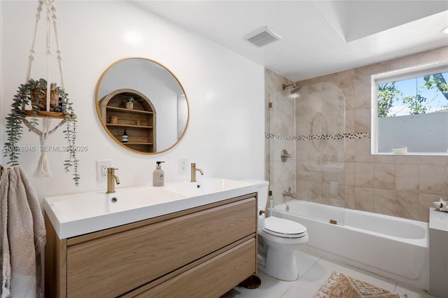 528 NE 72nd Street, Miami, FL 33138
