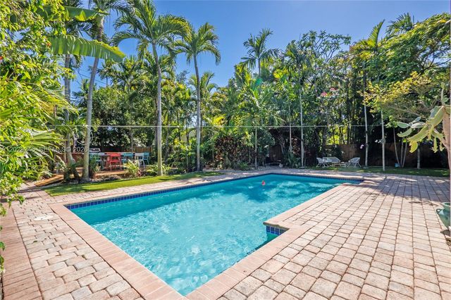 528 NE 72nd Street, Miami, FL 33138