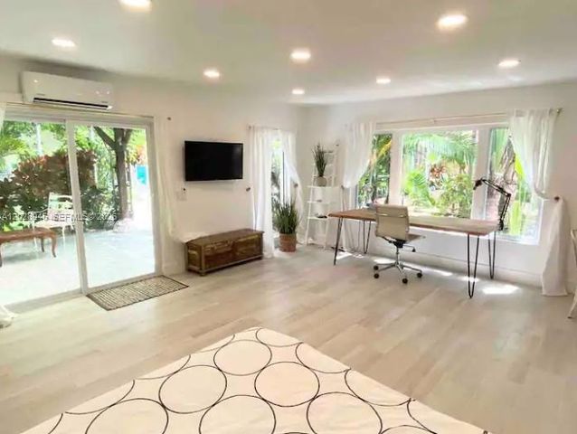 528 NE 72nd Street, Miami, FL 33138
