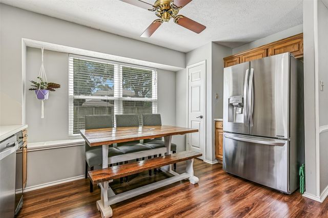 1909 Lavaca Street, Friendswood, TX 77546