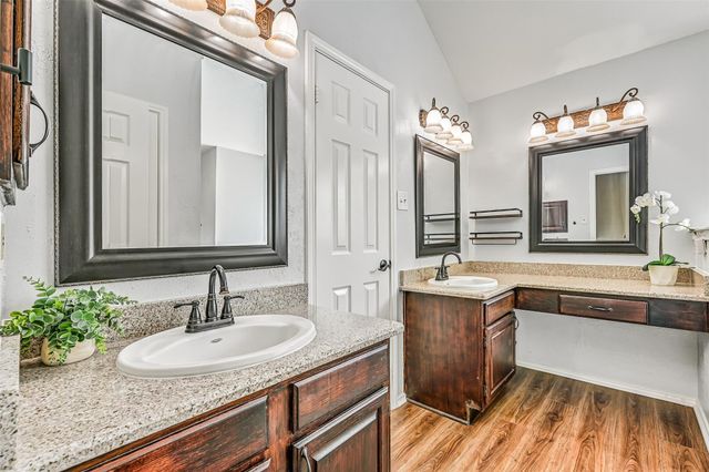 1909 Lavaca Street, Friendswood, TX 77546