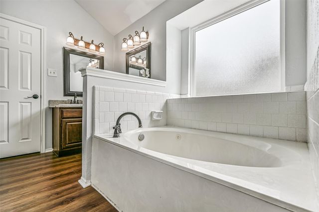 1909 Lavaca Street, Friendswood, TX 77546