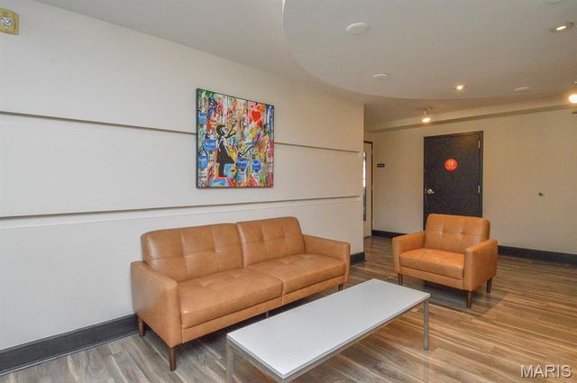 210 N 17th Street 512, St Louis, MO 63103