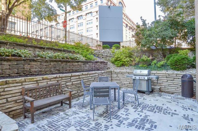 210 N 17th Street 512, St Louis, MO 63103