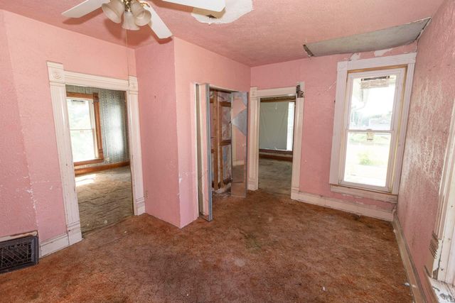 154 Middlebury Street, Elkhart, IN 46516