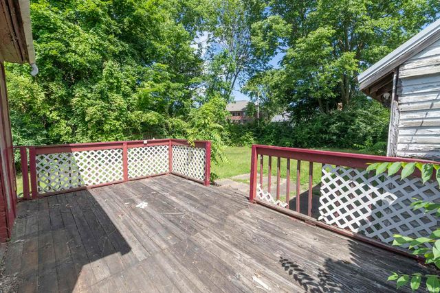 154 Middlebury Street, Elkhart, IN 46516