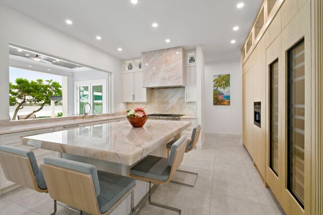3 Lakeside Palms Court, Lake Worth Beach, FL 33460