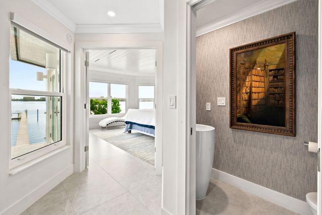 3 Lakeside Palms Court, Lake Worth Beach, FL 33460