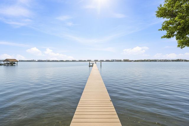 3 Lakeside Palms Court, Lake Worth Beach, FL 33460