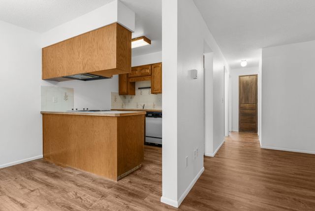 309 N Raymond Rd, Spokane Valley, WA 99206