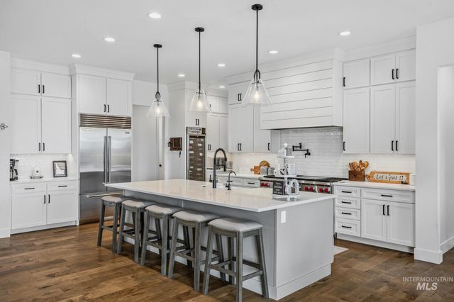 2929 E Bingley Dr, Meridian, ID 83642